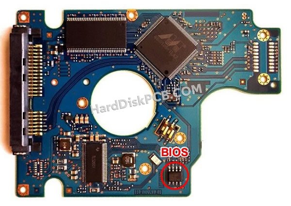 Passaggi per scambiare il chip BIOS su 0J11471 scheda elettronica HDD Hitachi