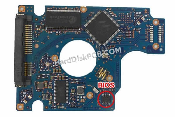 Passaggi per scambiare il chip BIOS su 0J21789 scheda elettronica HDD Hitachi