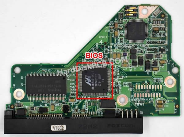 Passaggi per scambiare il chip BIOS su 2060-701444-003 scheda elettronica HDD Western Digital