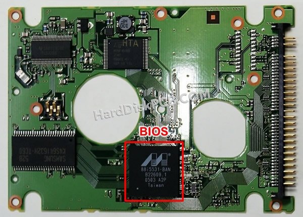 Passaggi per scambiare il chip BIOS su CA26325-B16104BA scheda elettronica HDD Fujitsu